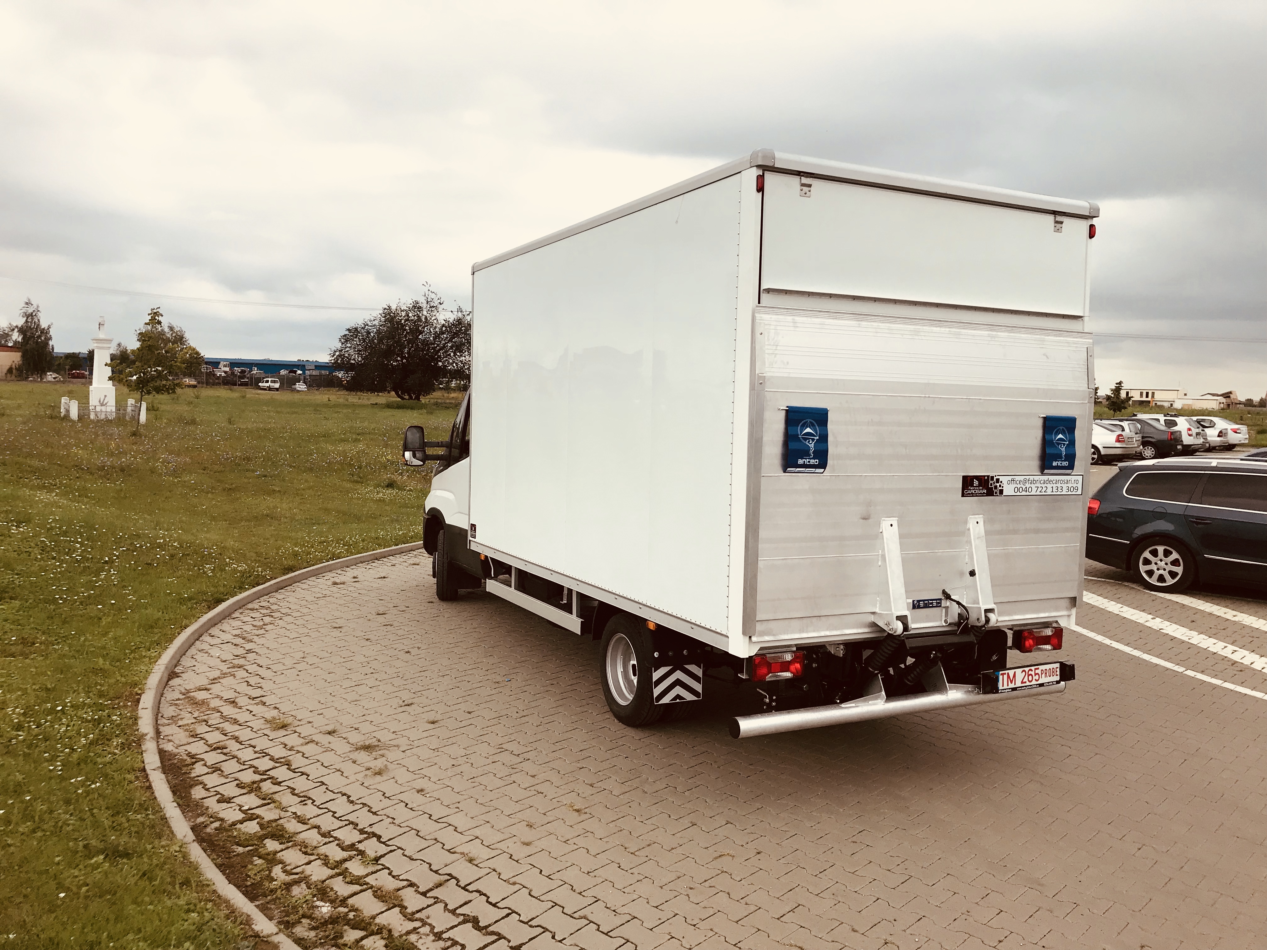 Dry Freight box with PES walls with Rear Flap & Tail lift — Kit-Go Vehicle Body Kit